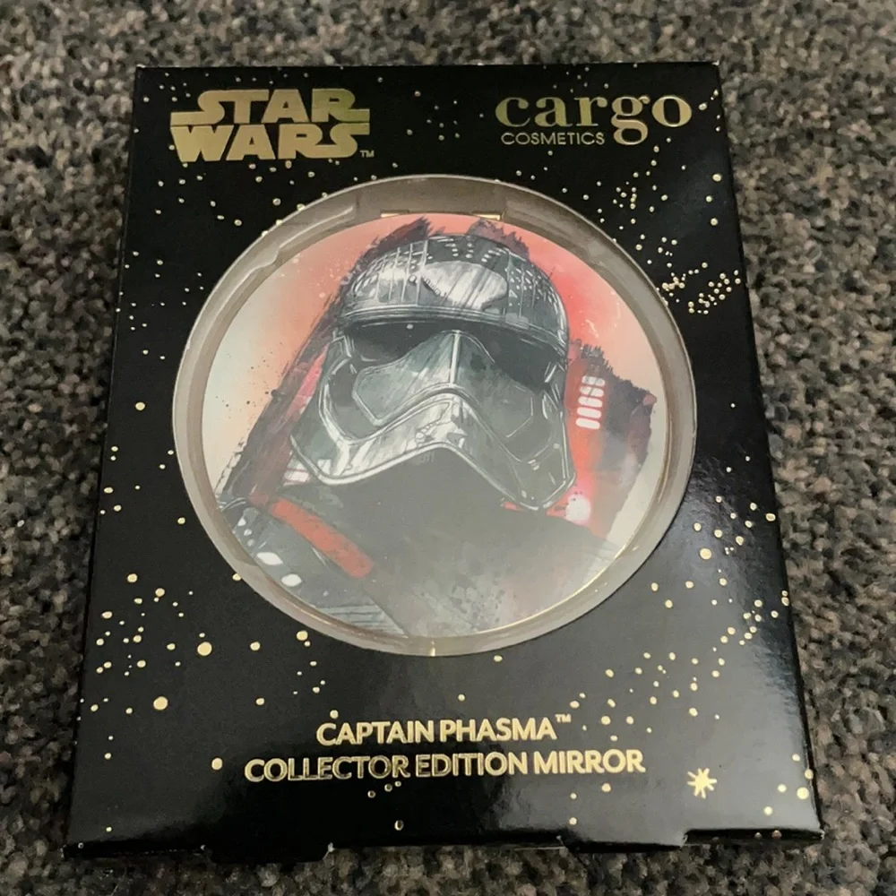 Star Wars Captain Phasma Limited Edition Collector Compact Mirror